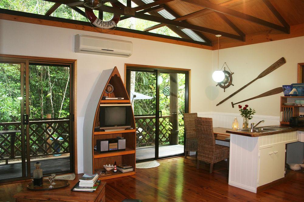 Crater Lakes Rainforest Cottages Yungaburra Bagian luar foto
