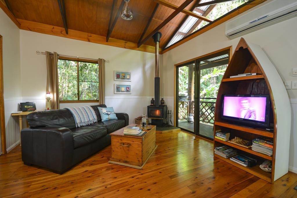 Crater Lakes Rainforest Cottages Yungaburra Bagian luar foto