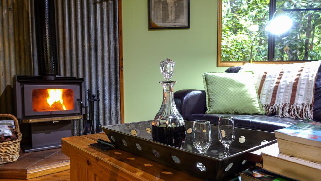 Crater Lakes Rainforest Cottages Yungaburra Bagian luar foto