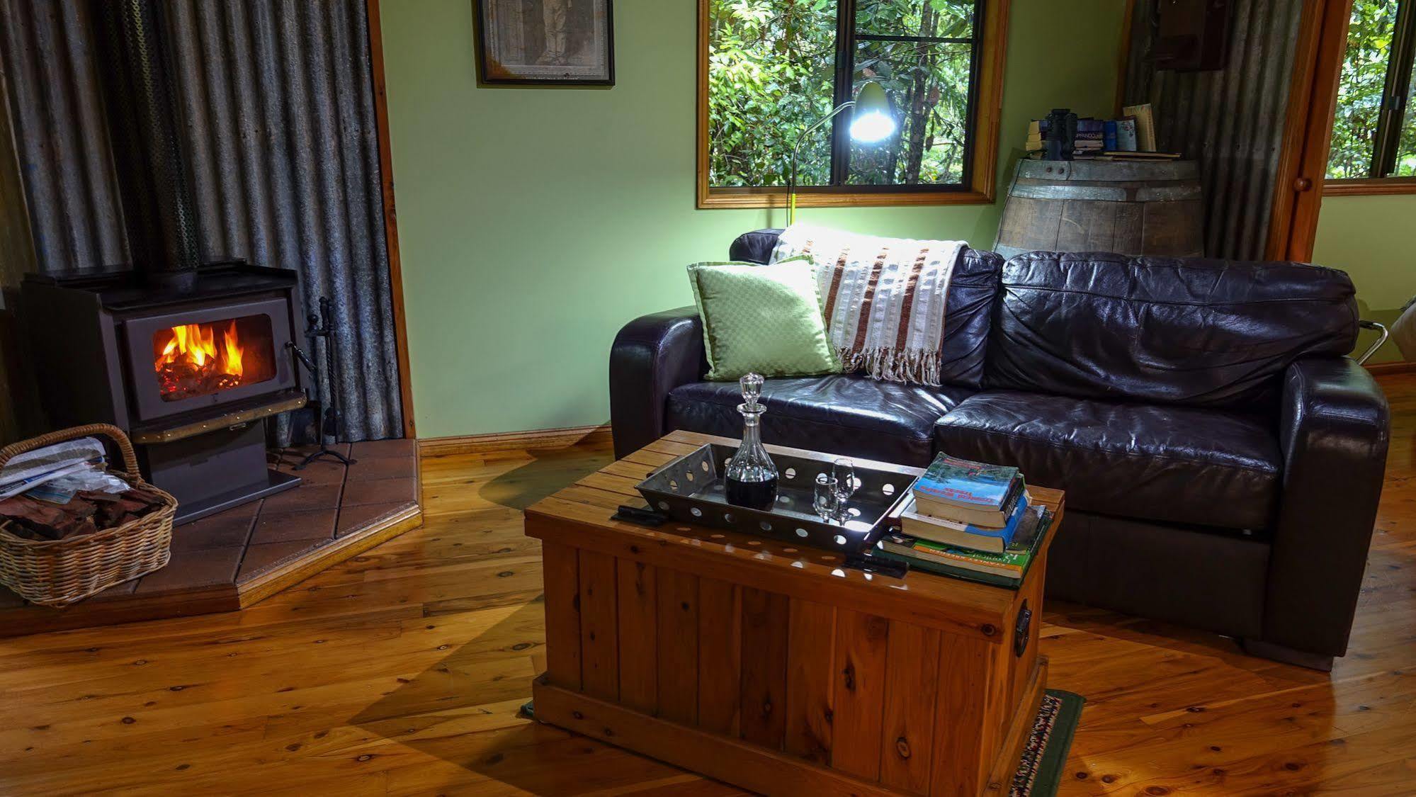 Crater Lakes Rainforest Cottages Yungaburra Bagian luar foto