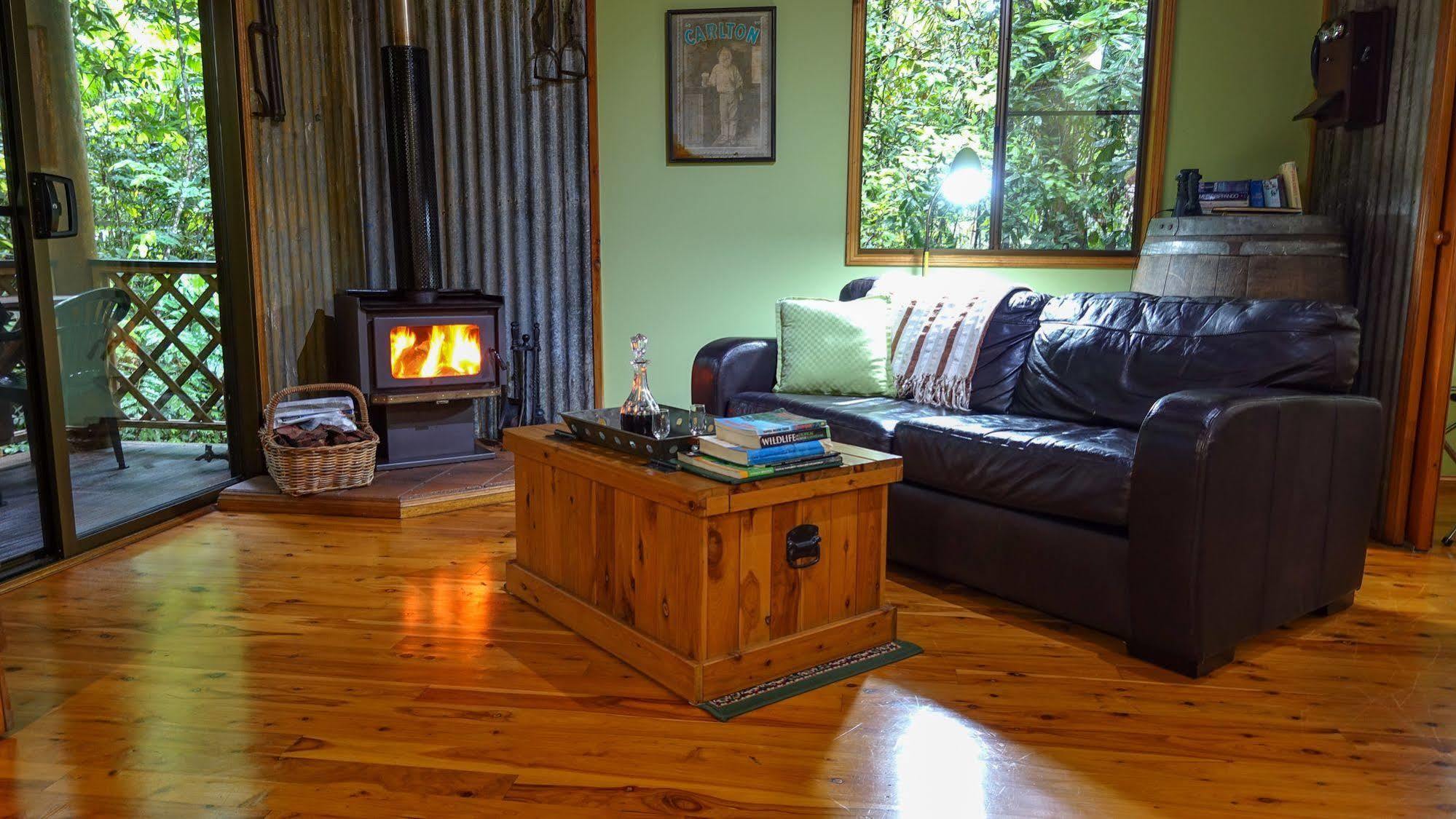 Crater Lakes Rainforest Cottages Yungaburra Bagian luar foto